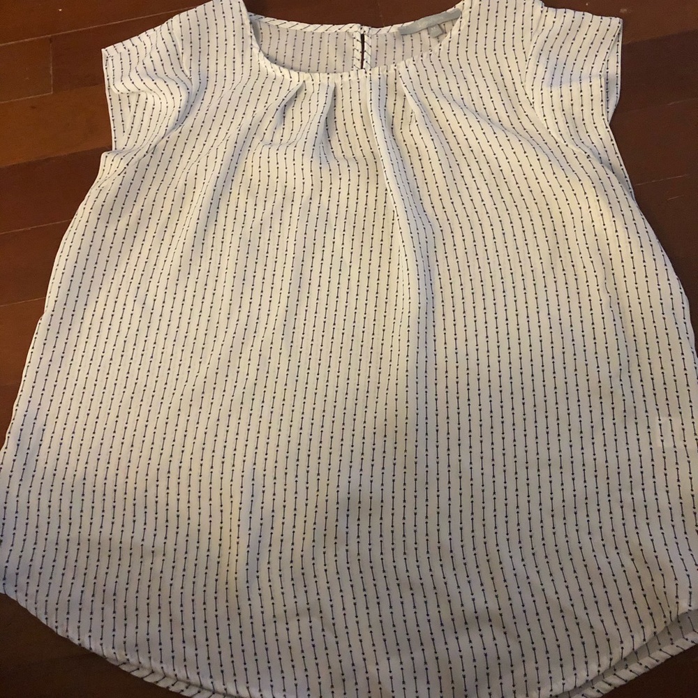 White dress shirt